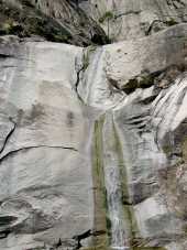 1ère cascade de 40m du Purcaraccia 1ère cascade de 40m du Purcaraccia