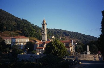 Le village de Levie