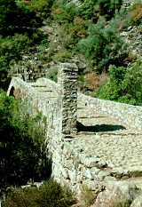 Le vieux pont d'Ota