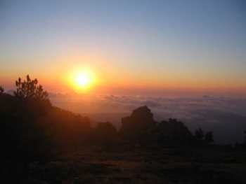 Lever de soleil au bivouac du Vangone di Leria (photo Corsecanyon)